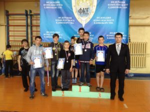oblastnoj-turnir-dosaaf-rossii-sverdlovskoj-oblasti-po-kompleksnomu-edinoborstvu-posvyashhyonnyj-dnyu-pobedy-04-05-2014